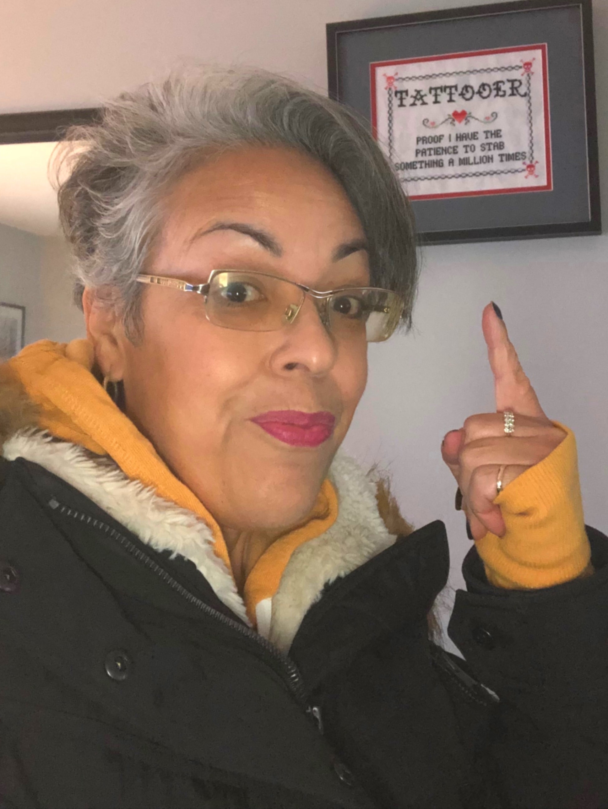 Bella — Fine Line tattoo artist